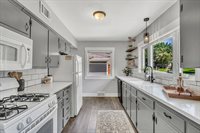2420 Madison Street, Davenport, IA 52804