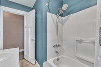 2420 Madison Street, Davenport, IA 52804