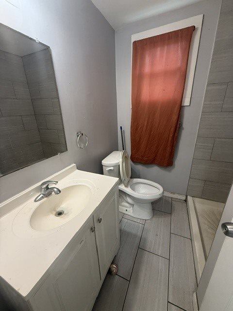 905 South 5th Street, Clinton, IA 52732