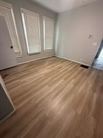 905 South 5th Street, Clinton, IA 52732