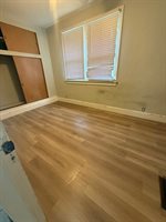 905 South 5th Street, Clinton, IA 52732
