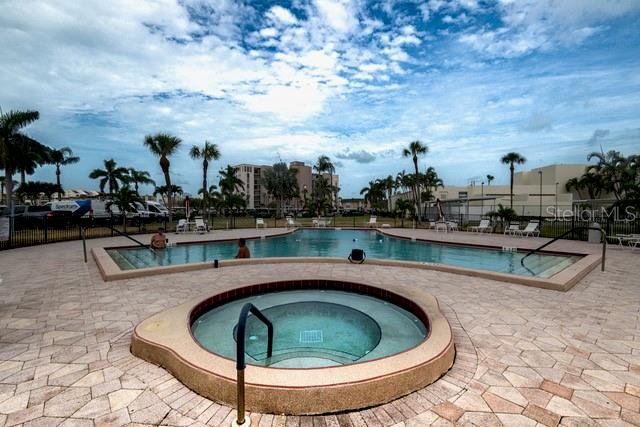 7401 Bay Island Drive South, South Pasadena, FL 33707