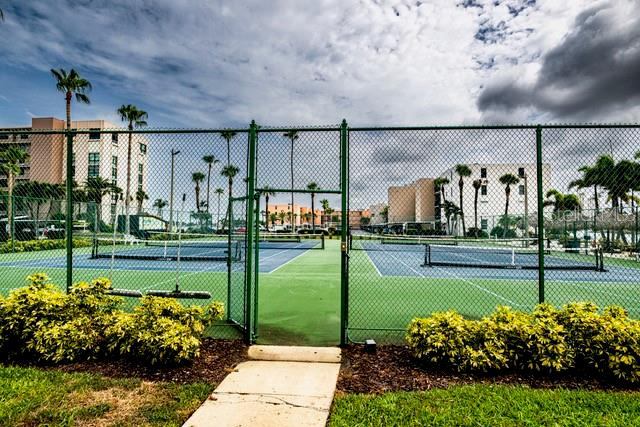 7401 Bay Island Drive South, South Pasadena, FL 33707