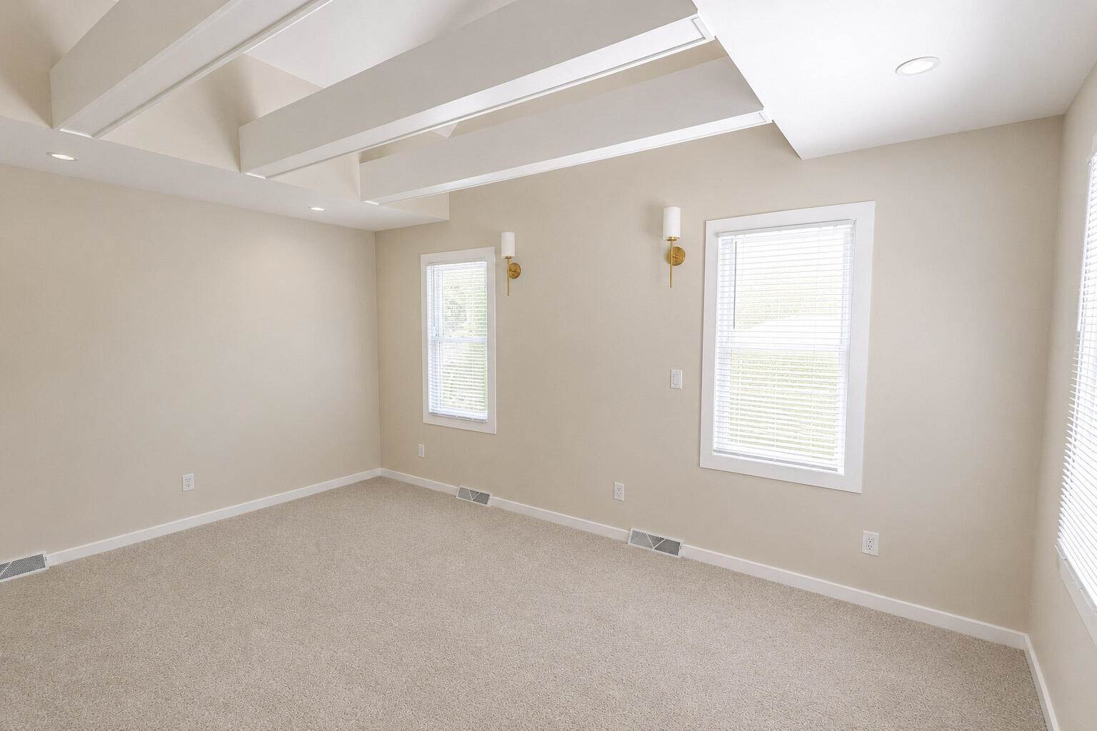 242 East Gauer Cir, Milwaukee, WI 53207