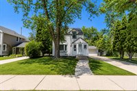 242 East Gauer Cir, Milwaukee, WI 53207