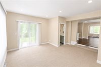 242 East Gauer Cir, Milwaukee, WI 53207