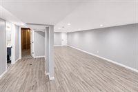 2422 West Hilltop Ln, Oak Creek, WI 53154