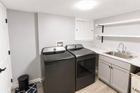 2422 West Hilltop Ln, Oak Creek, WI 53154