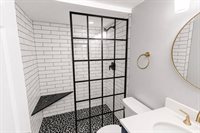 2422 West Hilltop Ln, Oak Creek, WI 53154