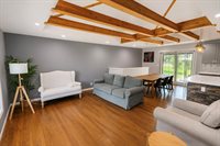 2422 West Hilltop Ln, Oak Creek, WI 53154