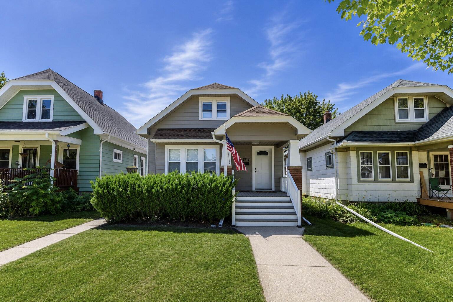 1917 South 71st St, West Allis, WI 53219