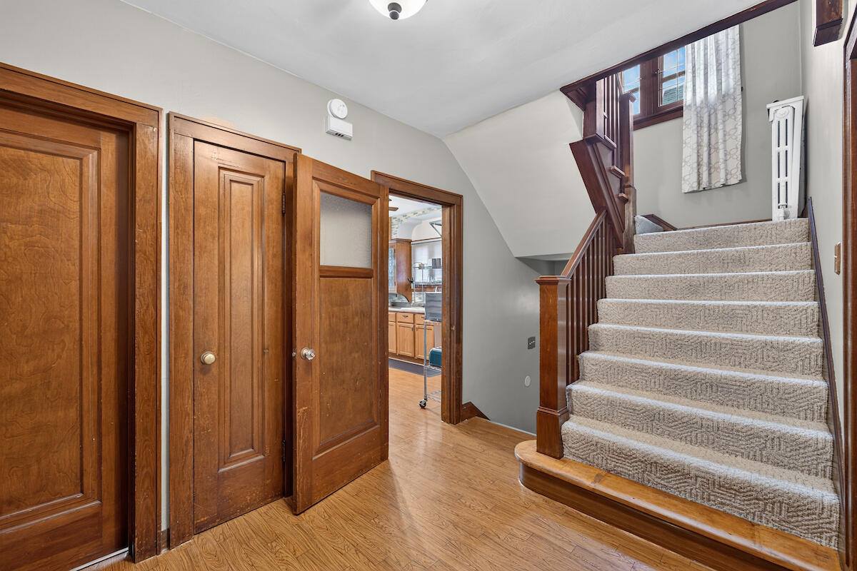 3364 South 17th St, Milwaukee, WI 53215