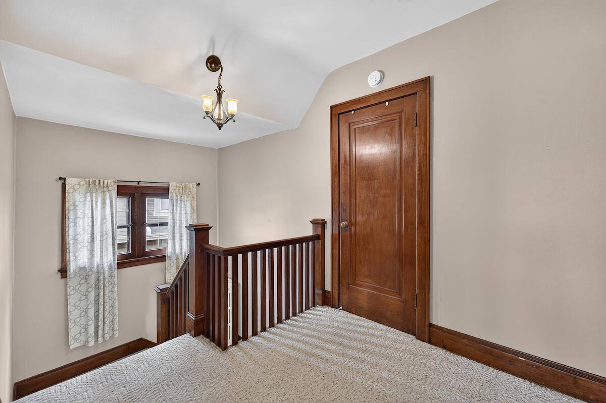3364 South 17th St, Milwaukee, WI 53215