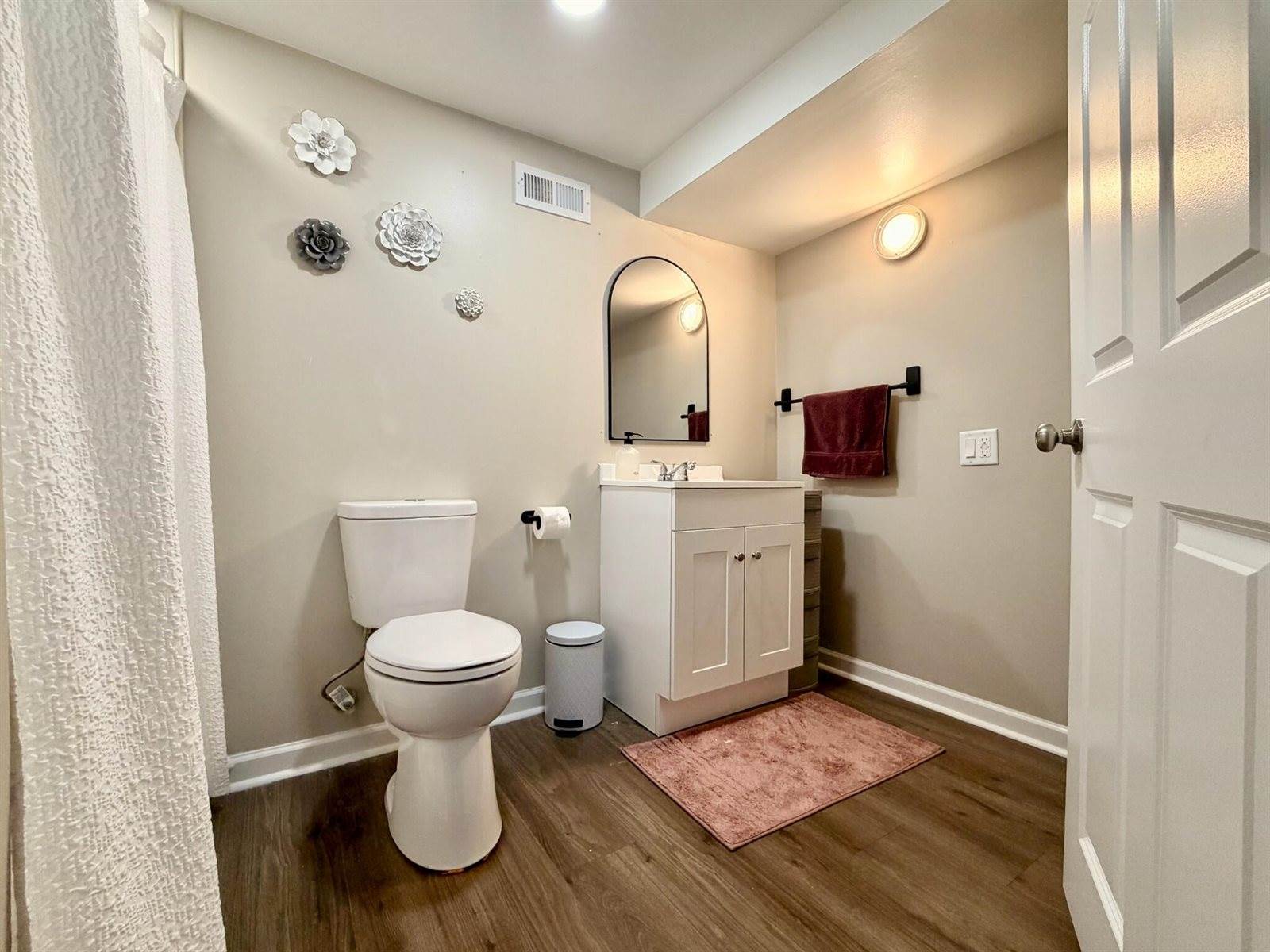 1713 North 55th St, Milwaukee, WI 53208