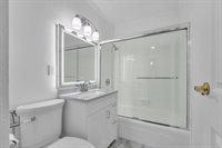 4869 South 19th St, Milwaukee, WI 53221