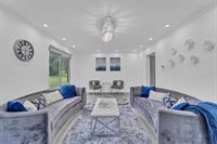 4869 South 19th St, Milwaukee, WI 53221