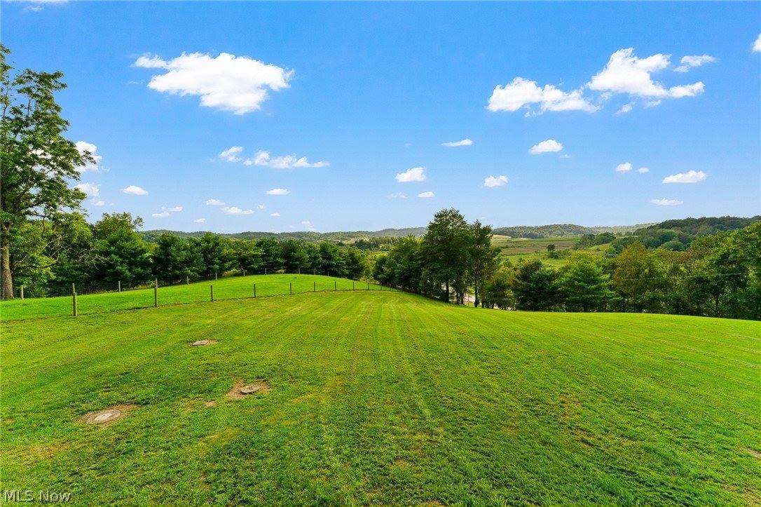 4142 Salineville Road NE, Carrollton, OH 44615