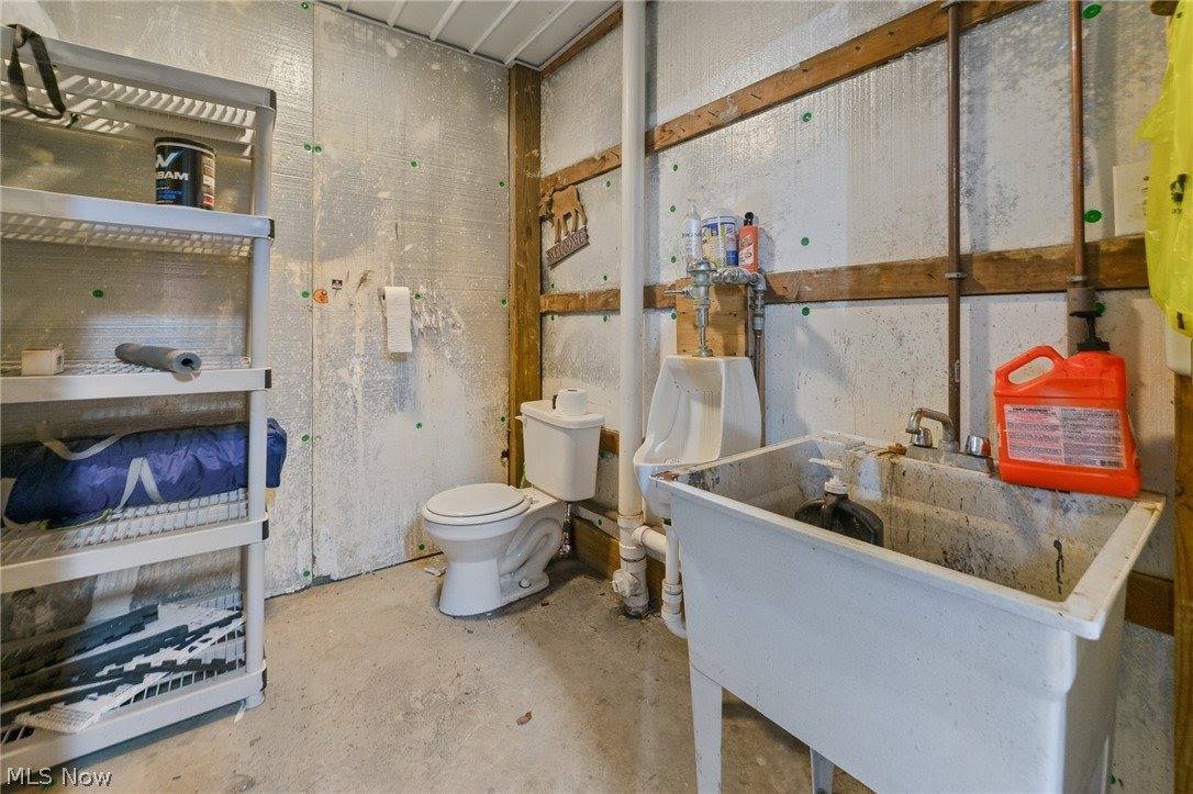 4142 Salineville Road NE, Carrollton, OH 44615
