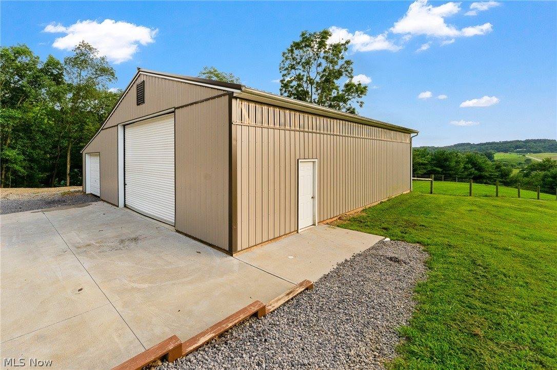 4142 Salineville Road NE, Carrollton, OH 44615
