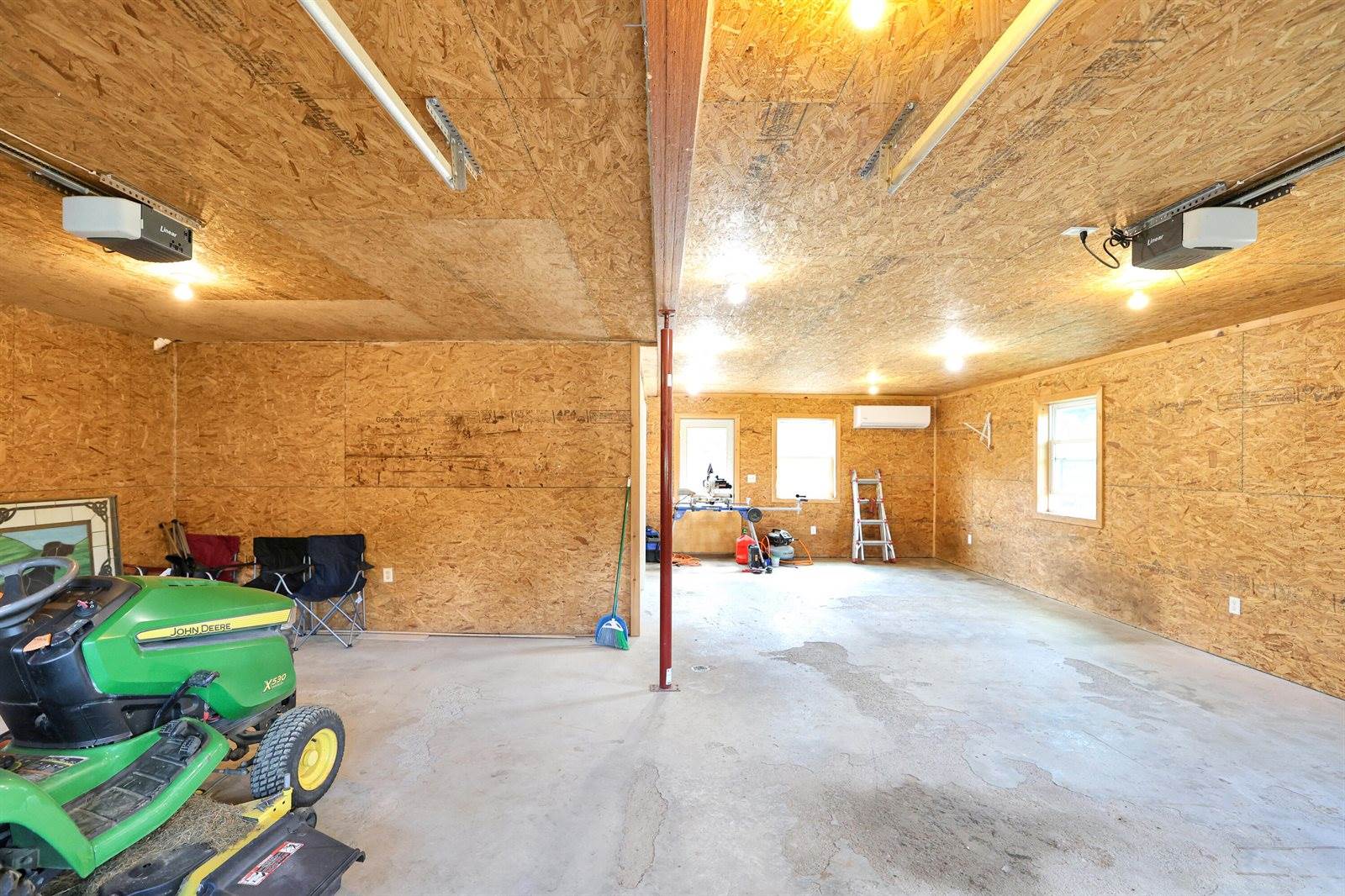 43 Fords Lane, Mapleton, ME 04757