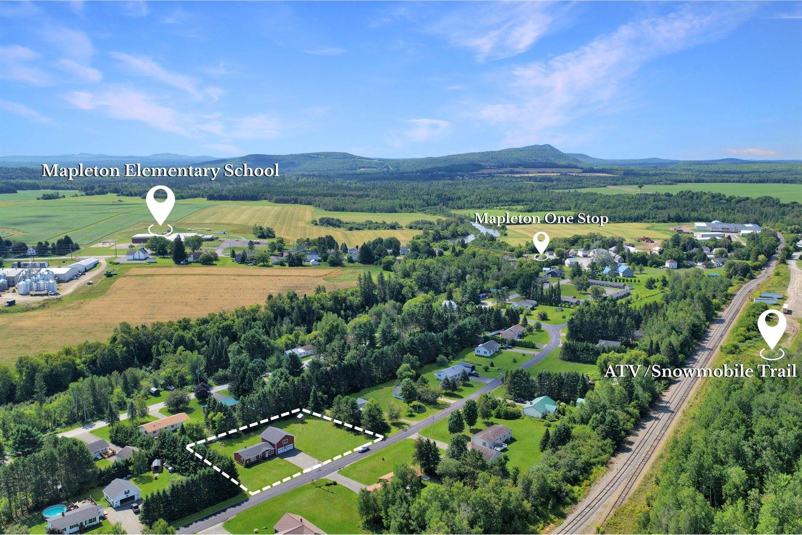 43 Fords Lane, Mapleton, ME 04757