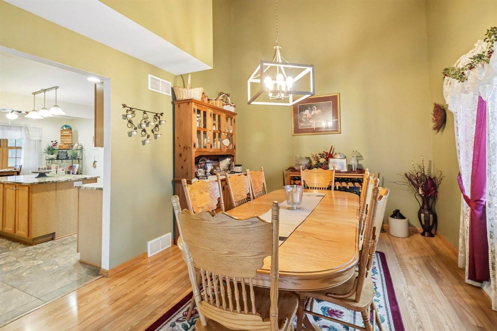 304 North Atwood Lane, Deerfield, WI 53531