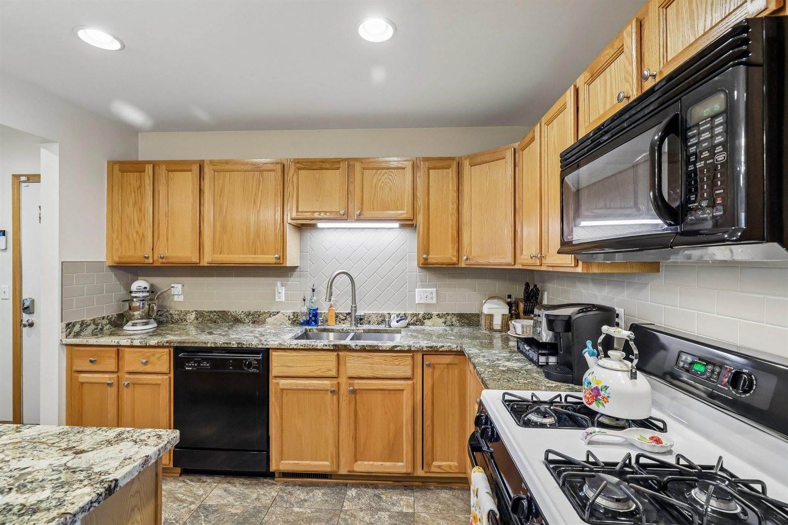 304 North Atwood Lane, Deerfield, WI 53531