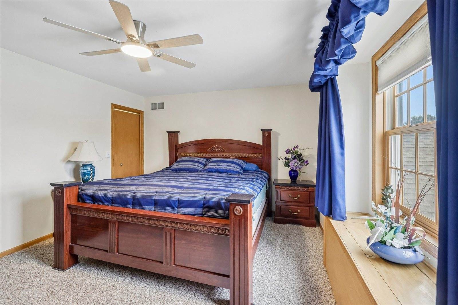 304 North Atwood Lane, Deerfield, WI 53531