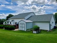 304 North Atwood Lane, Deerfield, WI 53531