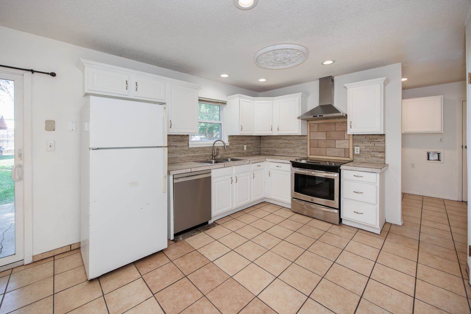 1005 North Missouri, Ulysses, KS 67880