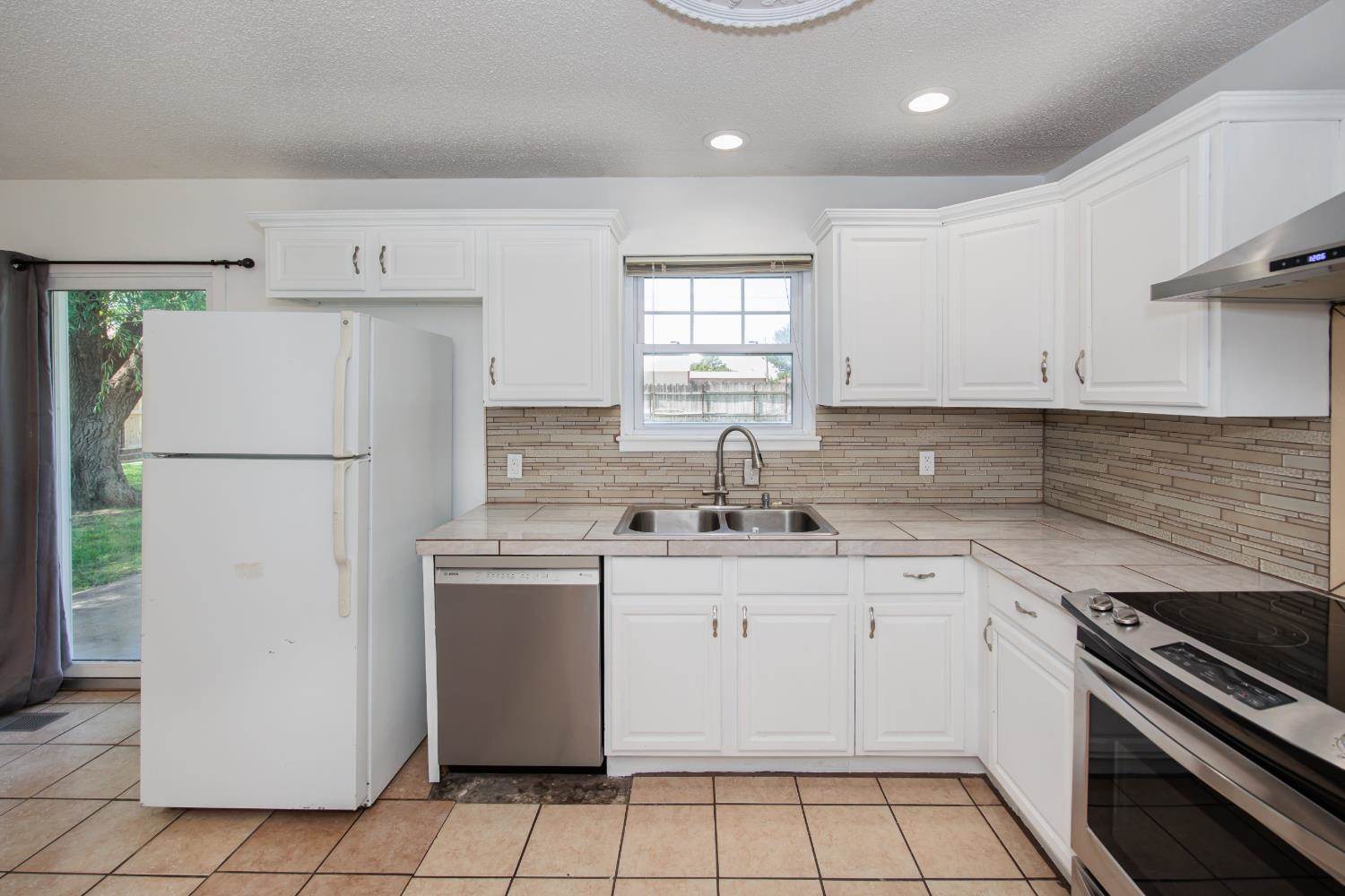 1005 North Missouri, Ulysses, KS 67880