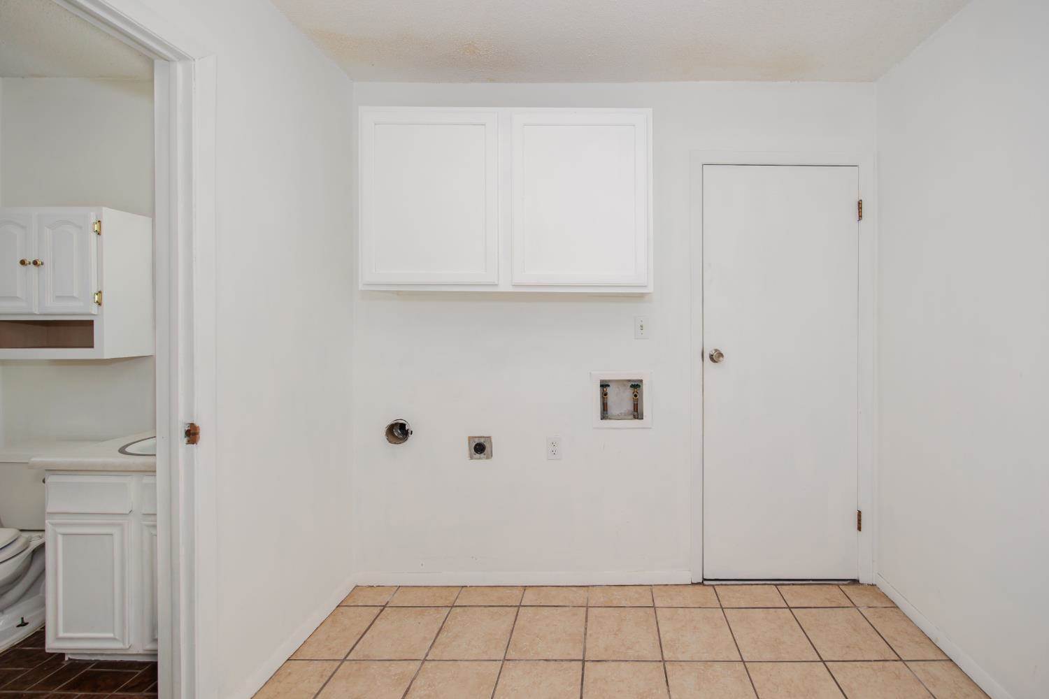 1005 North Missouri, Ulysses, KS 67880