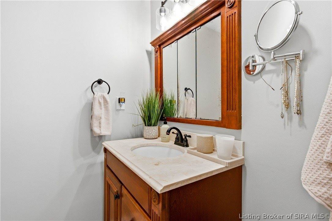 302 Bates Drive, Charlestown, IN 47111