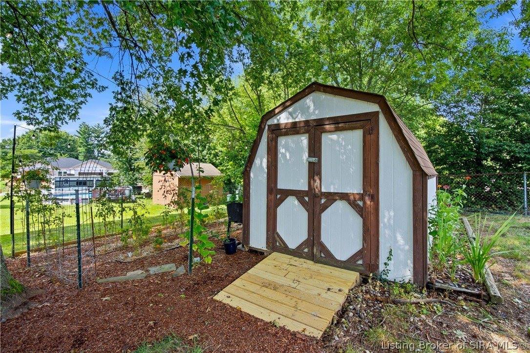 302 Bates Drive, Charlestown, IN 47111