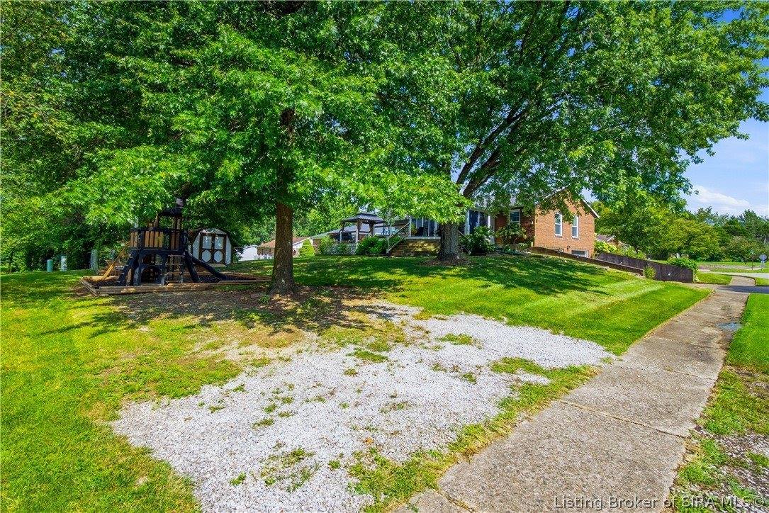 302 Bates Drive, Charlestown, IN 47111