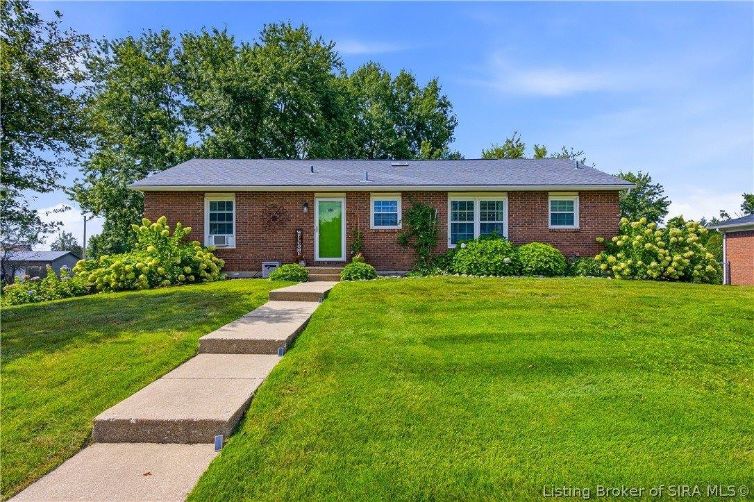 302 Bates Drive, Charlestown, IN 47111