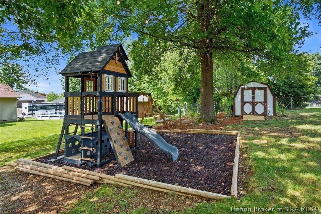 302 Bates Drive, Charlestown, IN 47111