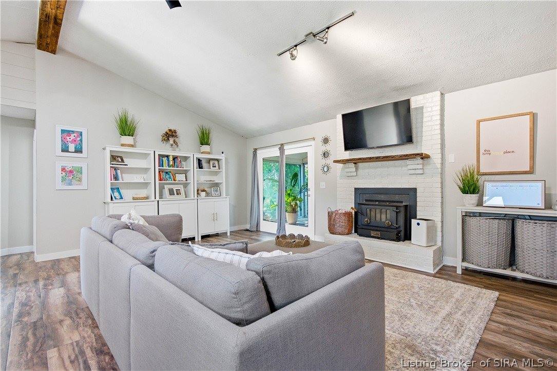 302 Bates Drive, Charlestown, IN 47111
