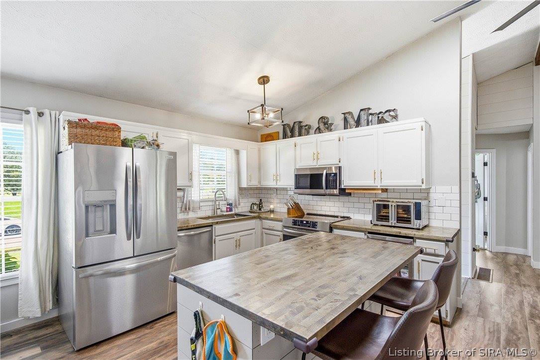 302 Bates Drive, Charlestown, IN 47111