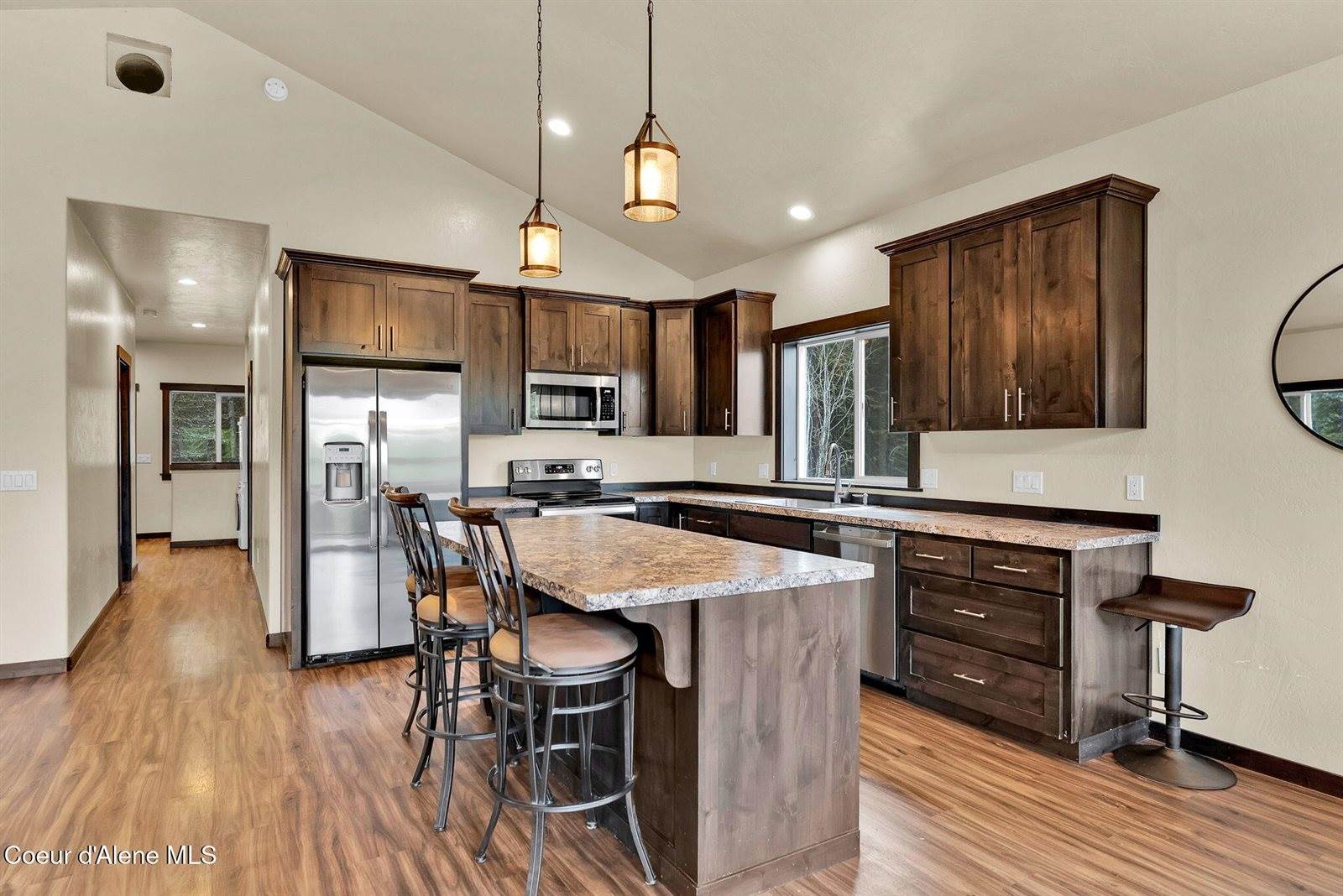 42 Seneacquoteen, Priest River, ID 83856