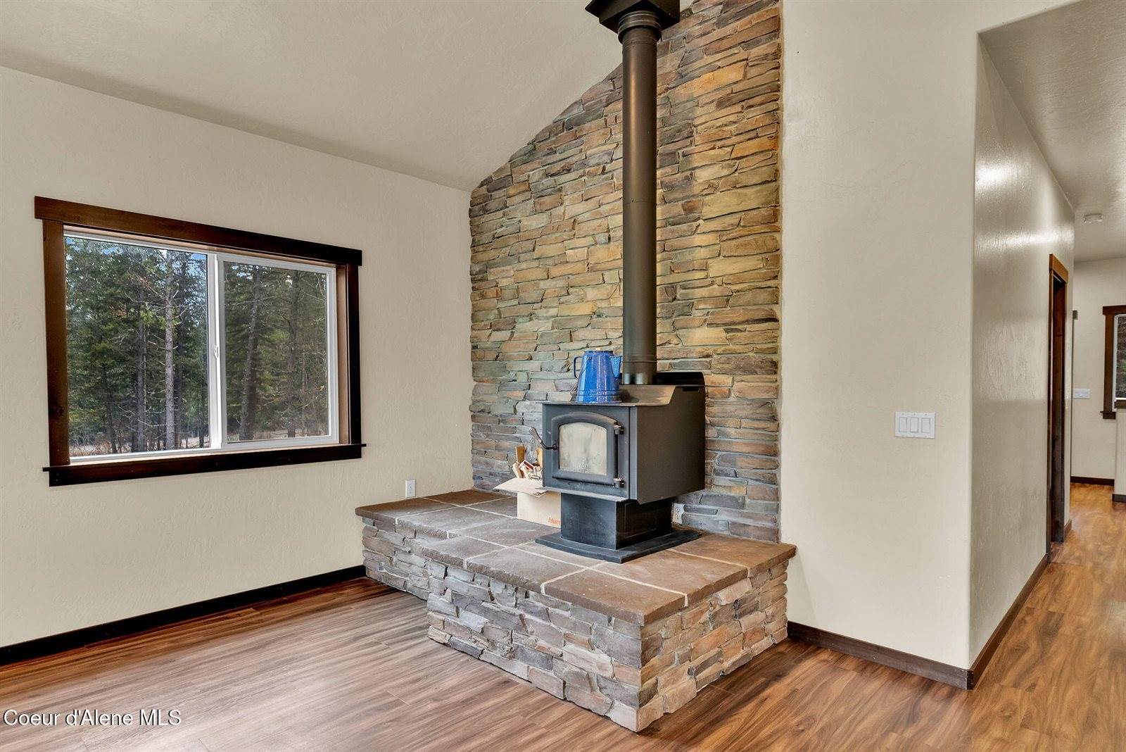 42 Seneacquoteen, Priest River, ID 83856