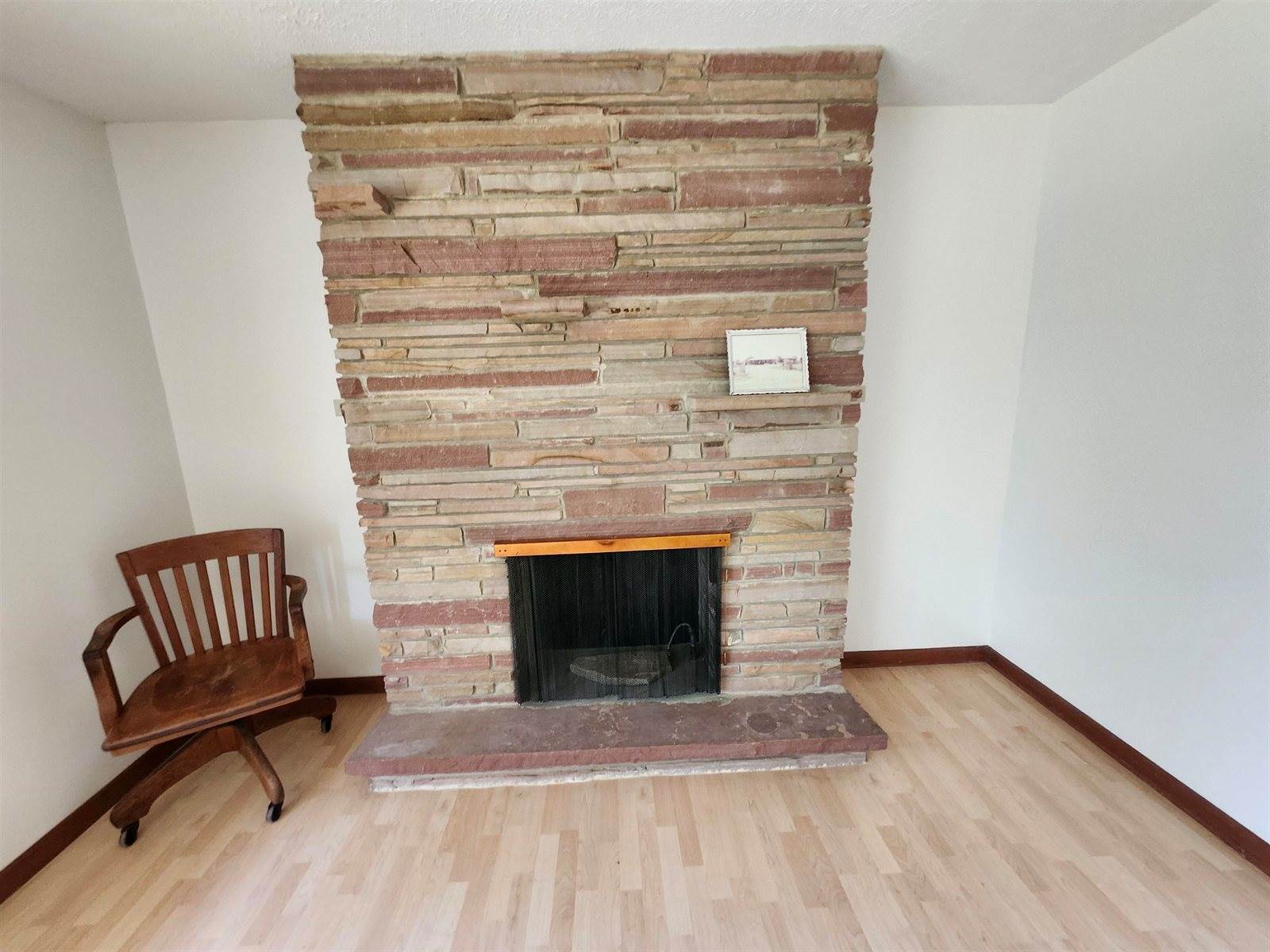 1403 North Meridian, Peck, KS 67120
