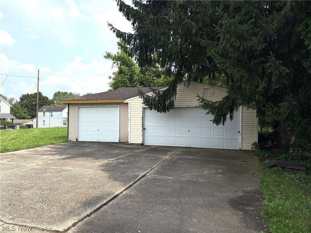 417 Steel Street, Youngstown, OH 44509