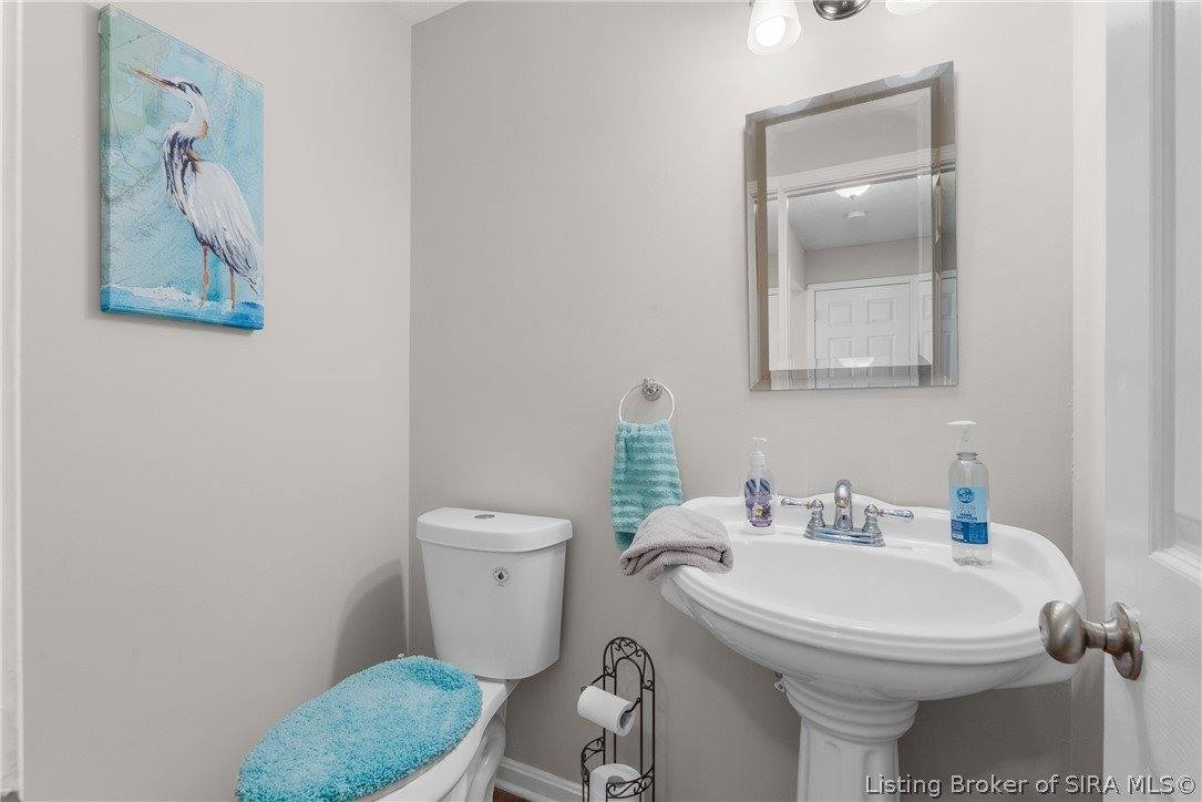 2206 Glenn Abbey, Jeffersonville, IN 47130