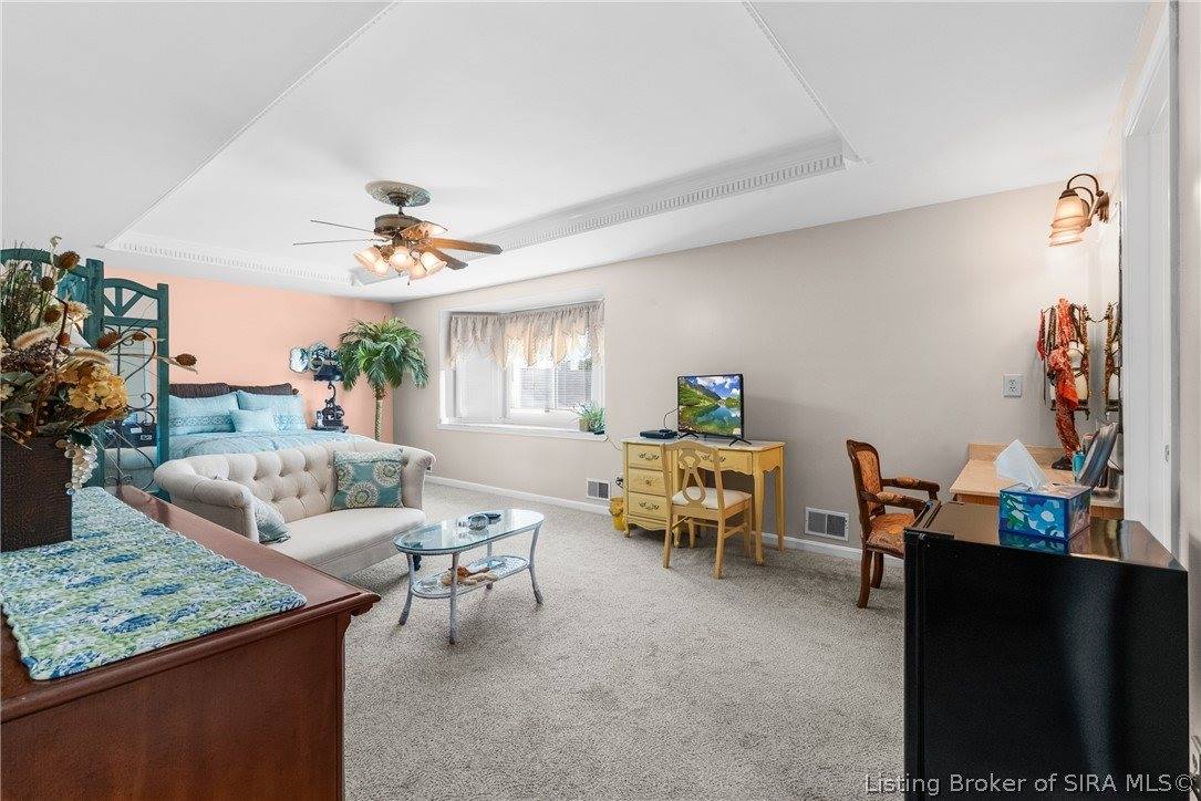 2206 Glenn Abbey, Jeffersonville, IN 47130