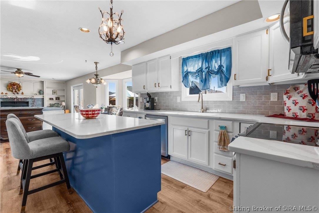 2206 Glenn Abbey, Jeffersonville, IN 47130
