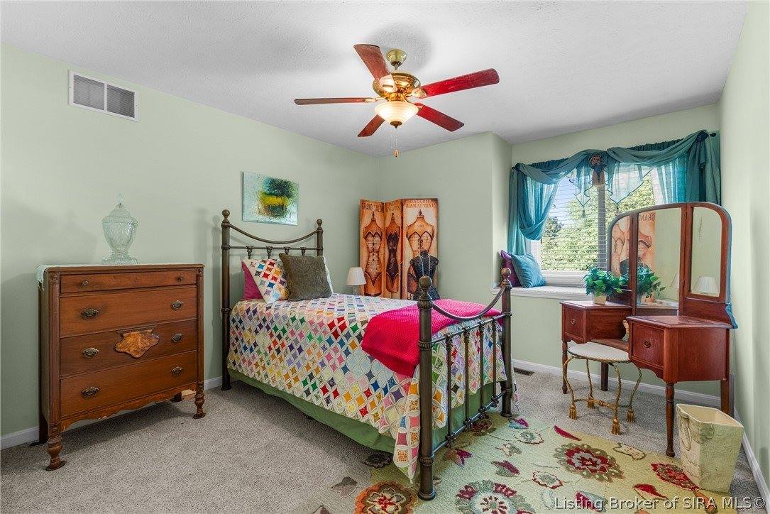 2206 Glenn Abbey, Jeffersonville, IN 47130