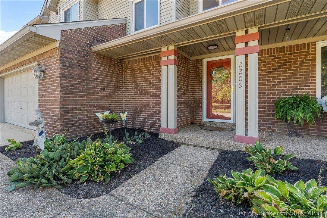 2206 Glenn Abbey, Jeffersonville, IN 47130