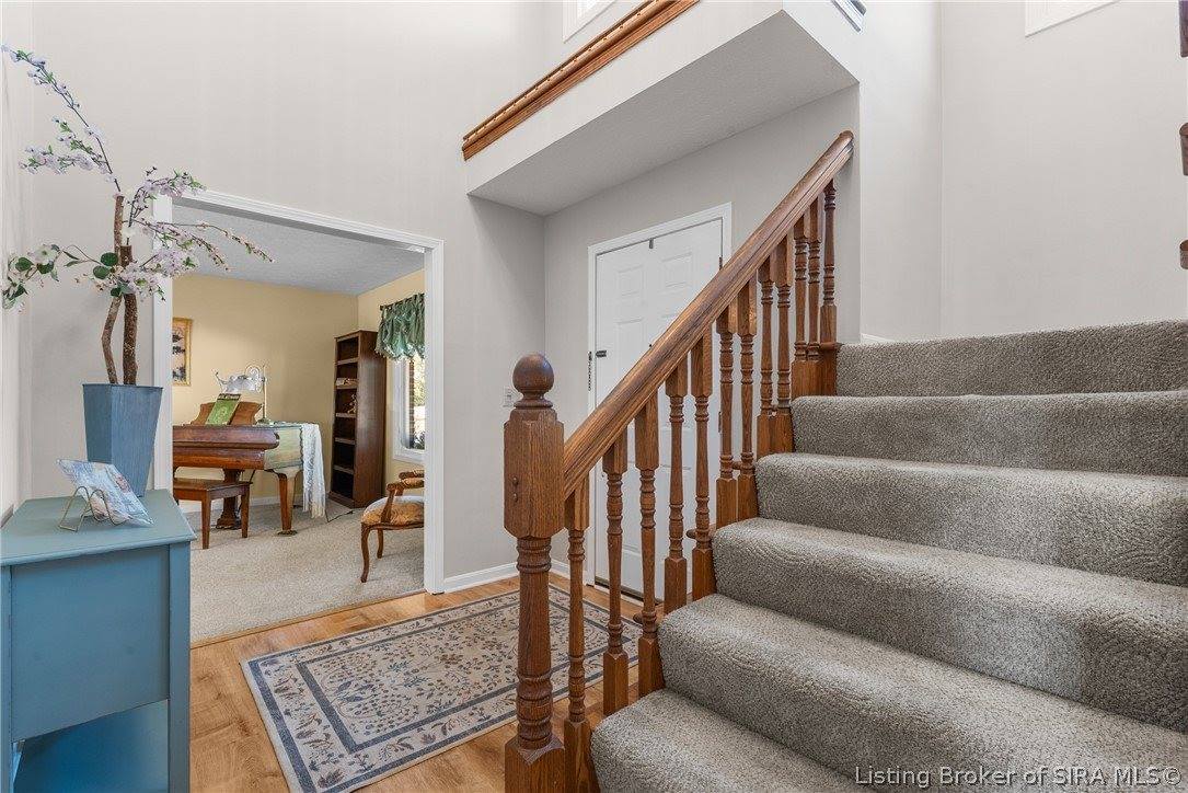2206 Glenn Abbey, Jeffersonville, IN 47130