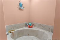 2206 Glenn Abbey, Jeffersonville, IN 47130